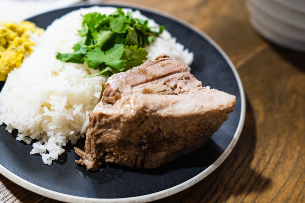 チャランドラーカリー 豚角煮