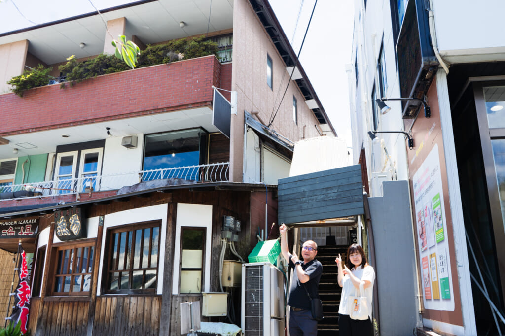 チャランドラーカリー　店舗外観