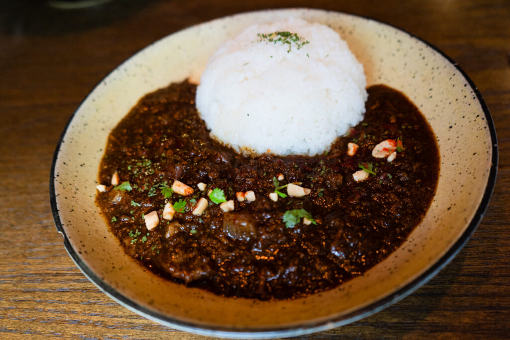 yomnom 豚軟骨カレー