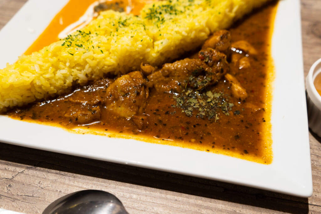 カレーのこいびと バジルチキンカレー