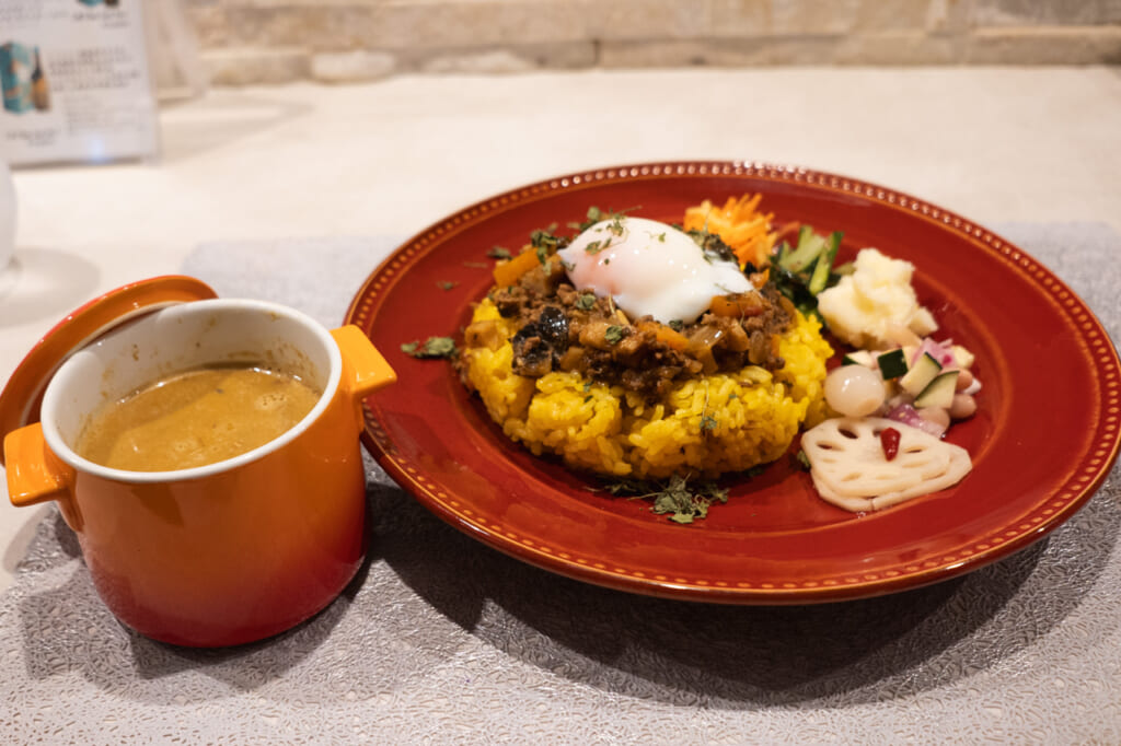 チッサーラ あいがけ