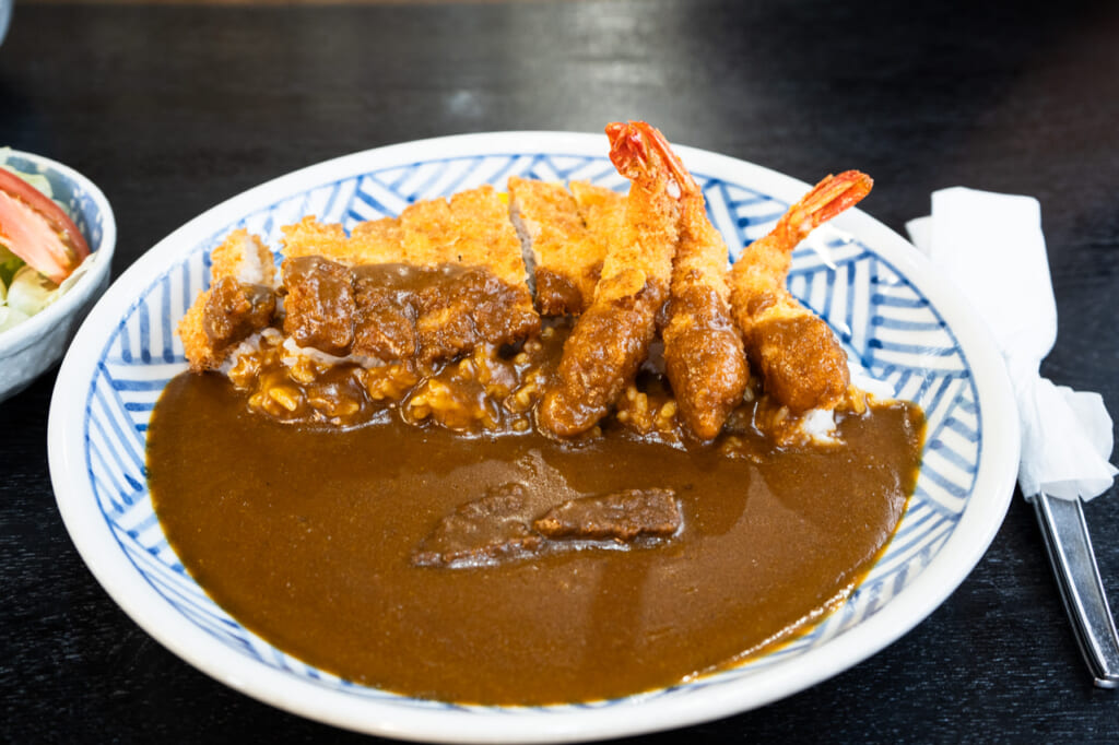 辛口カレー宮島　ミックスカレー