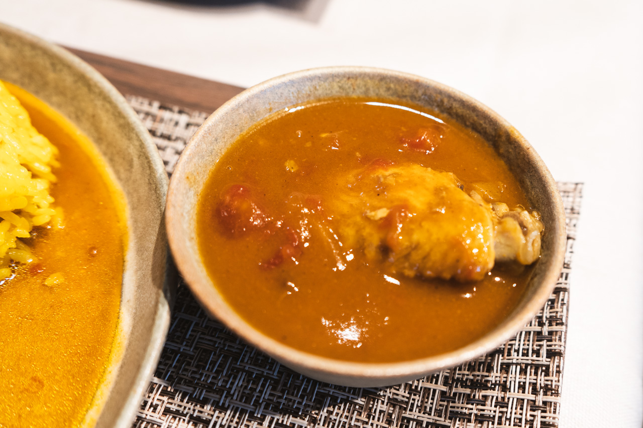 骨付き鶏出汁カレー