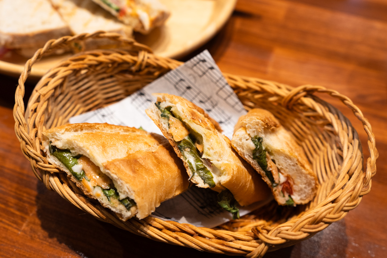 サーモン&チーズパニーニ