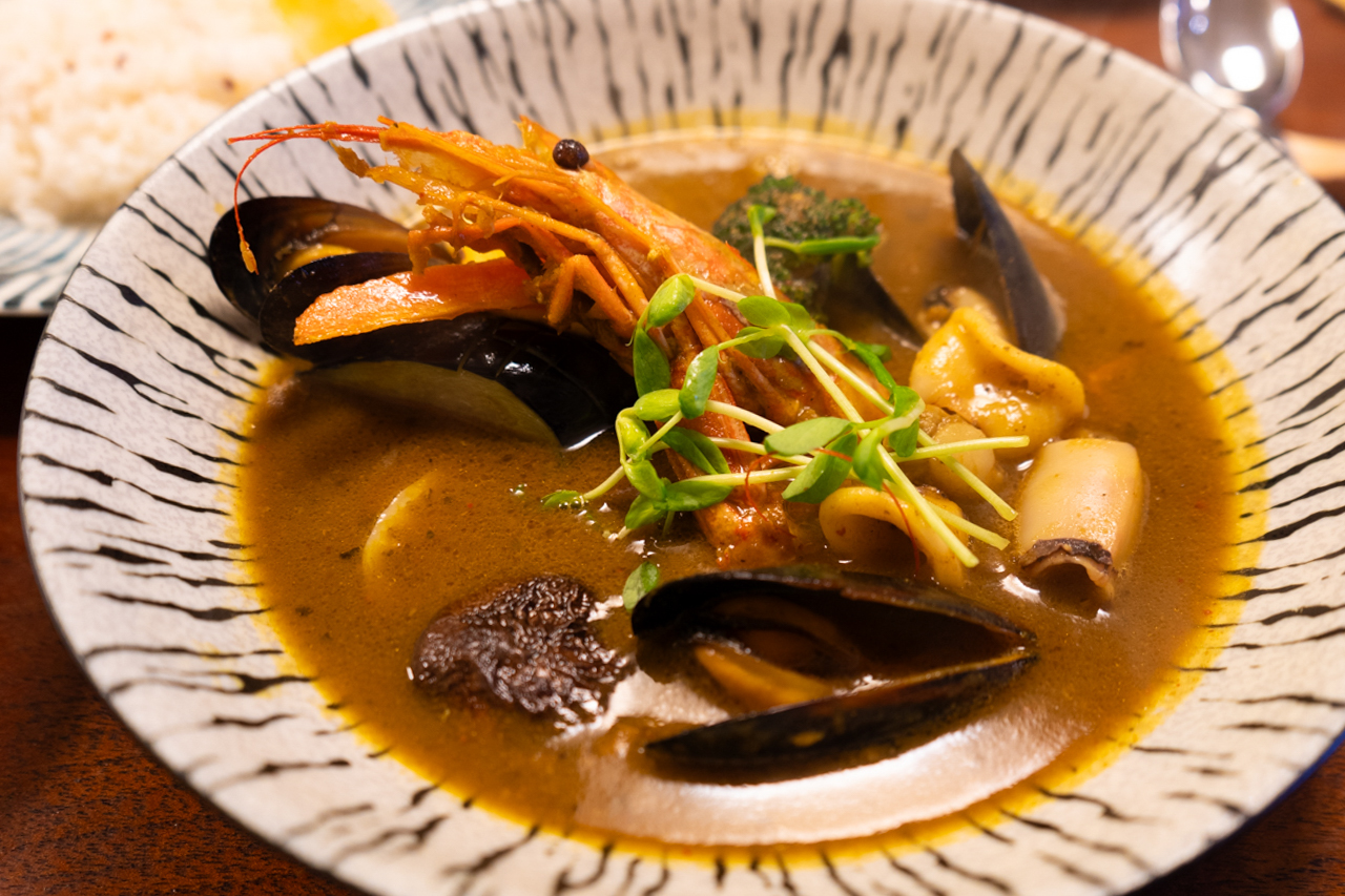 海老、魚介とたっぷり野菜のスープカリー