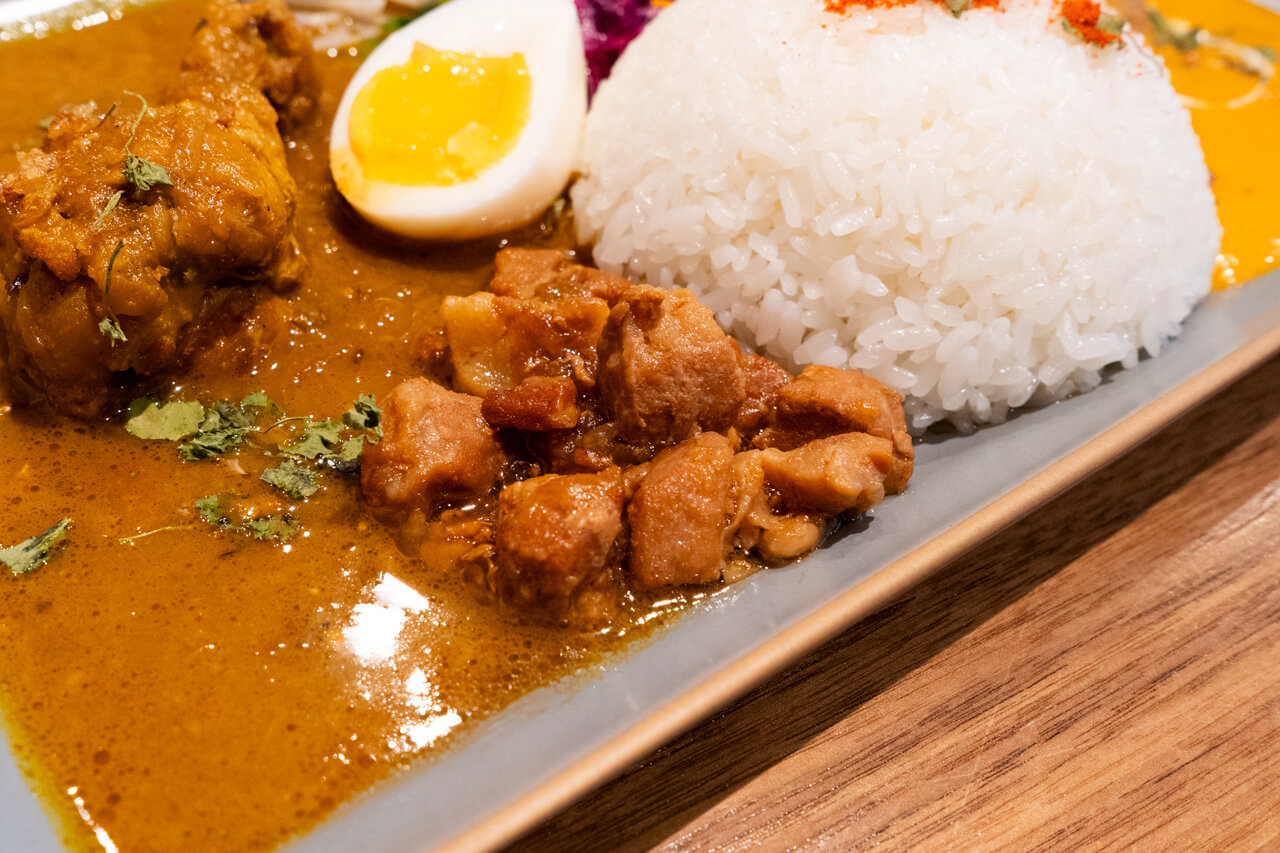 ルーロー（どのカレーにもルーローが付いてきます！）