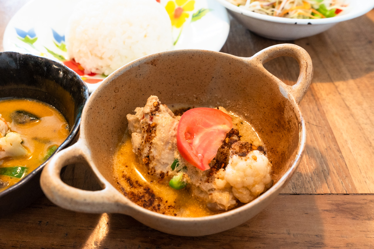 白ごまチキンカリー