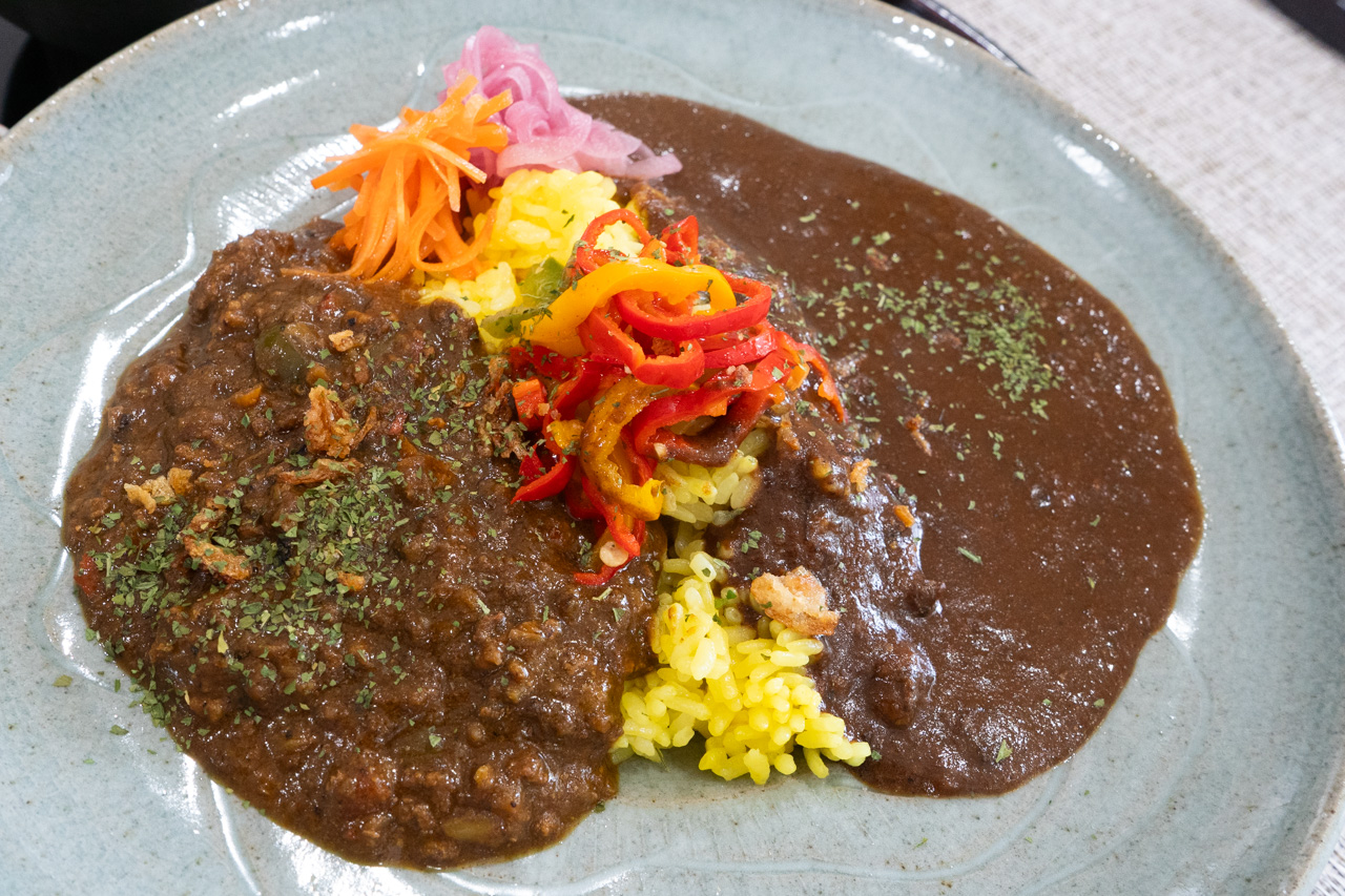 伝七カレー&キーマカレーあいがけ