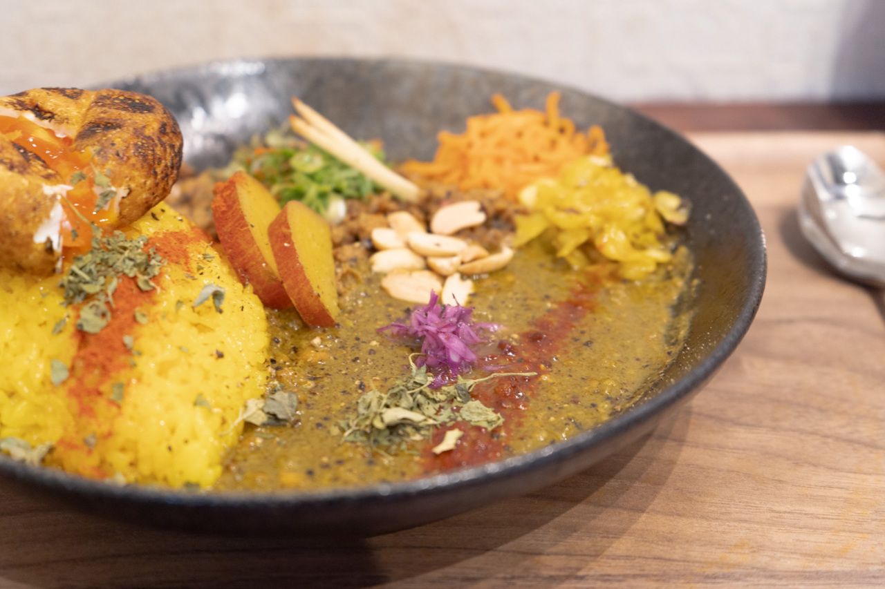 旬野菜のほうれん草カレー