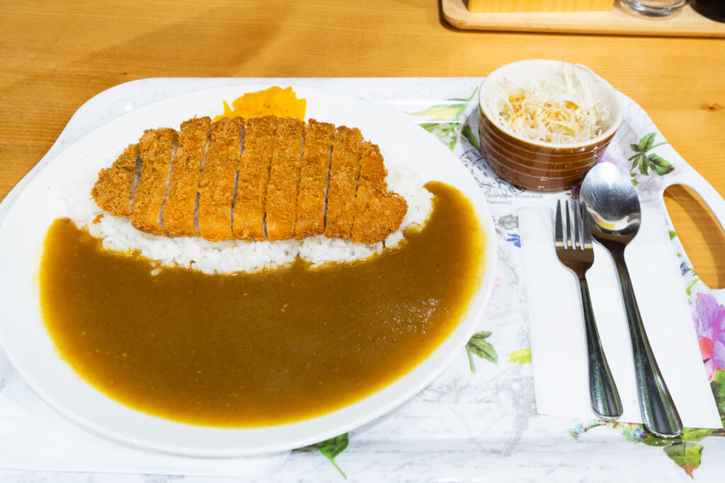 五朋のロースカツカレー