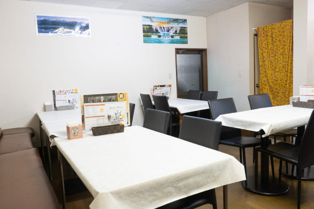 クーンバワナ　店内