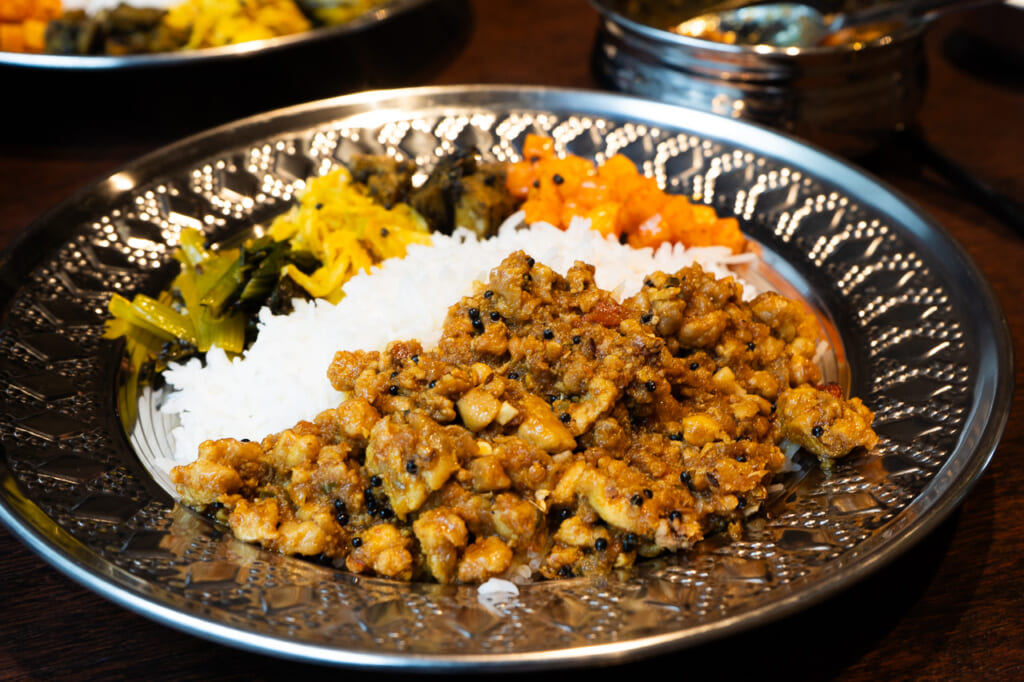 香酵味食堂 チキンキーマカレー