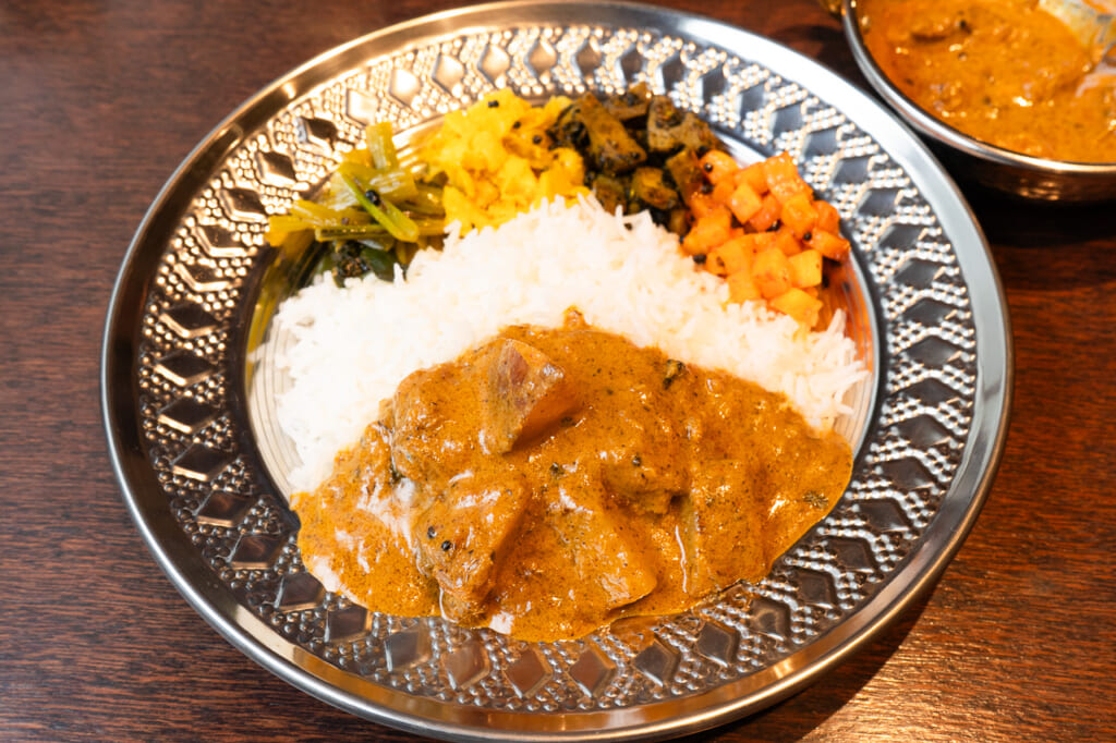 香酵味食堂 日替わり からいもチキンカレー